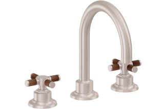 Descanso 8" Widespread Lavatory Faucet — image 1